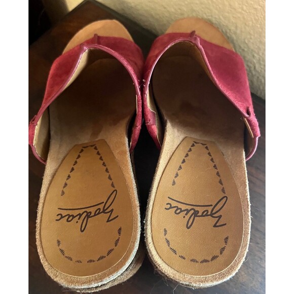 Zodiac Lissa Block Red Suede Slides 8.5 - Picture 2 of 4